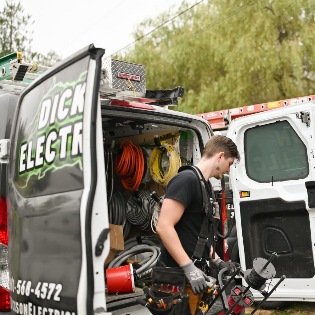 Emergency Electrician Services In Lake Stevens When Electrical Problems Can’t Wait